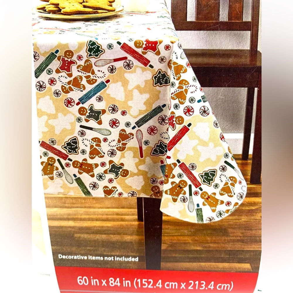 HOLIDAY TIME GINGERBREAD MEN BAKING FOR CHRISTMAS PEVA TABLECLOTH 60X84”